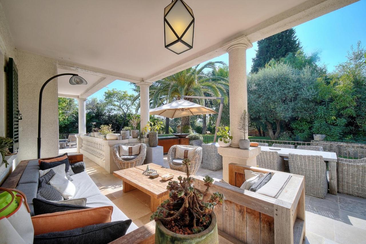 Villa Leader Large Contemporary With Luxurious Design, Pool And View Cannes